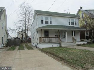 11 W Forestview Rd, Brookhaven, PA 19015