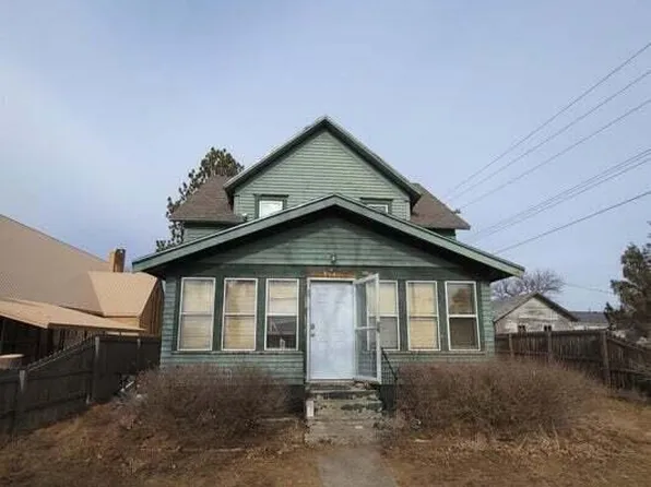 304 3rd St, Reeder, ND 58649