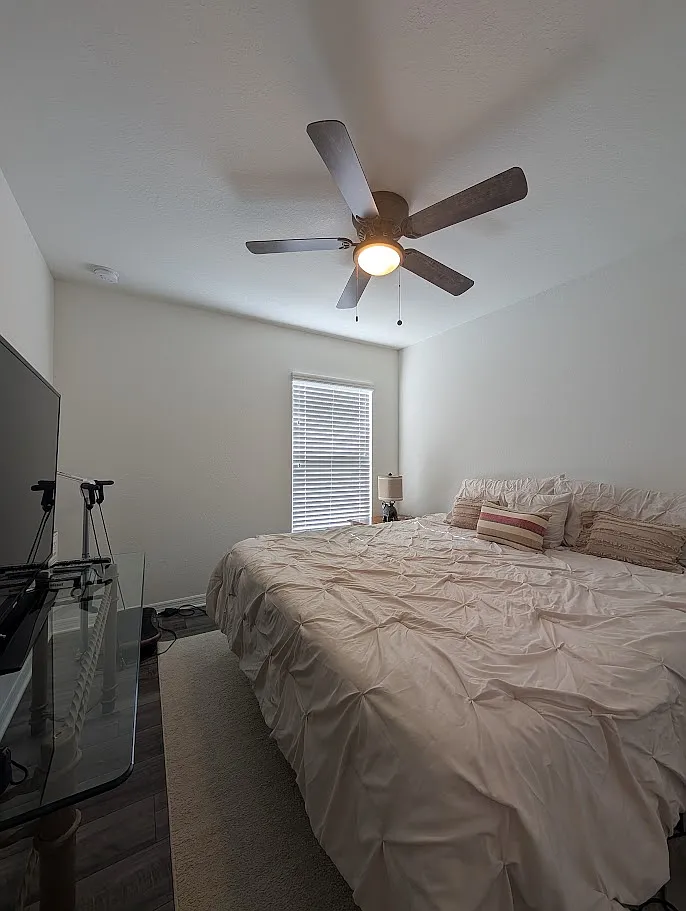 3 bed, 1345 sqft, $2,350 — Photo 4