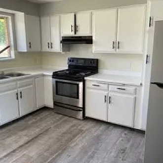 4 bed, 1680 sqft, $2,100 — Photo 4