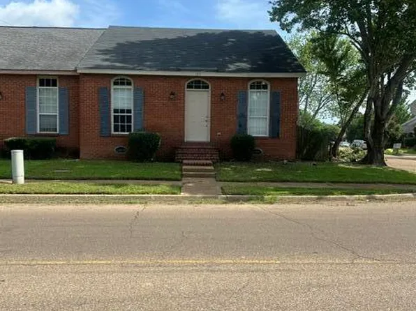 105 Northtown Dr, Jackson, MS 39211