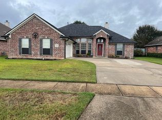 5785 Gold Crest Dr, Bossier City, LA 71112