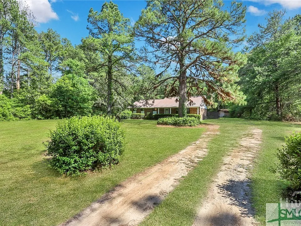 103 Maple Dr