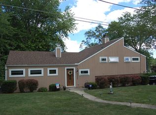 40045 N Circle Ave, Antioch, IL 60002