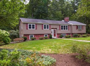 4 Clare Cir, Westford, MA 01886