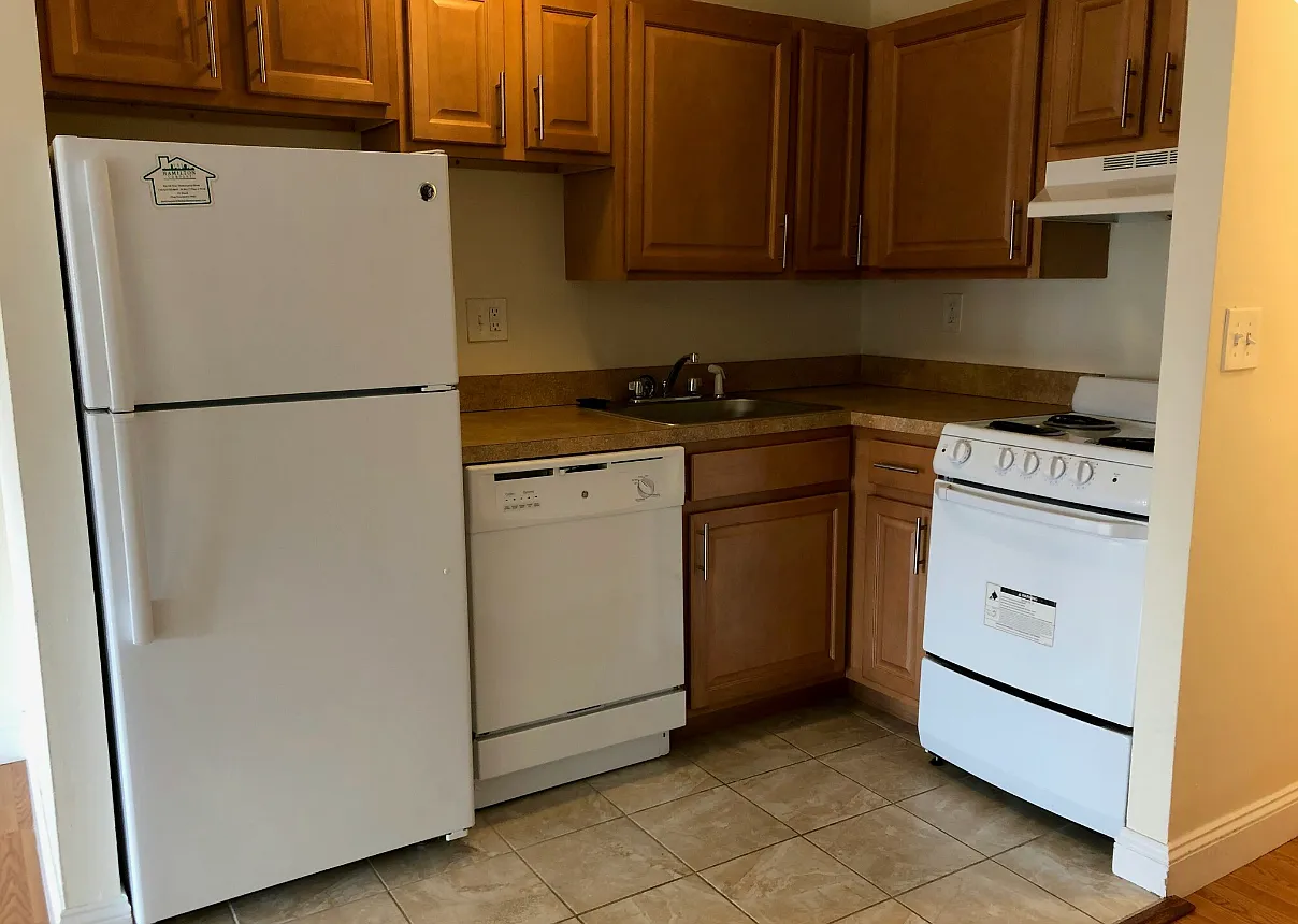 1 bed, $2,600 — Photo 3