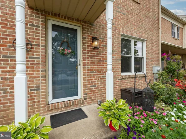 124 Goshen Rd, Schwenksville, PA 19473