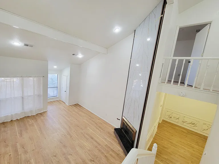 206 McCarley Pl — Photo 3