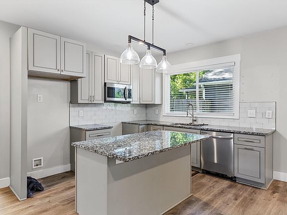 5th image of 37 Ross St
