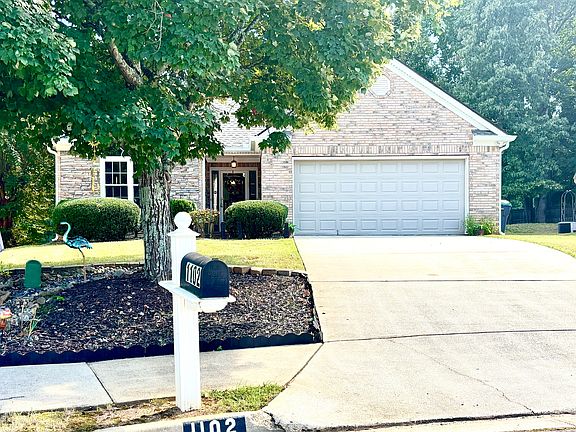 4th image of 1102 Strath Clyde Way