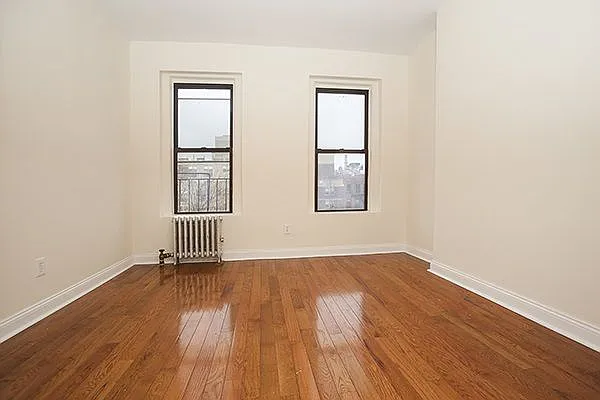 Rented by Platinum Forbes Global Properties | media 10