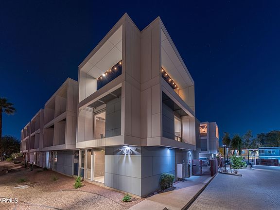 3rd image of 520 S ROOSEVELT Street #1001