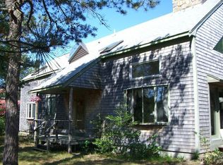 222 Charge Pond Rd, Wareham, MA 02571