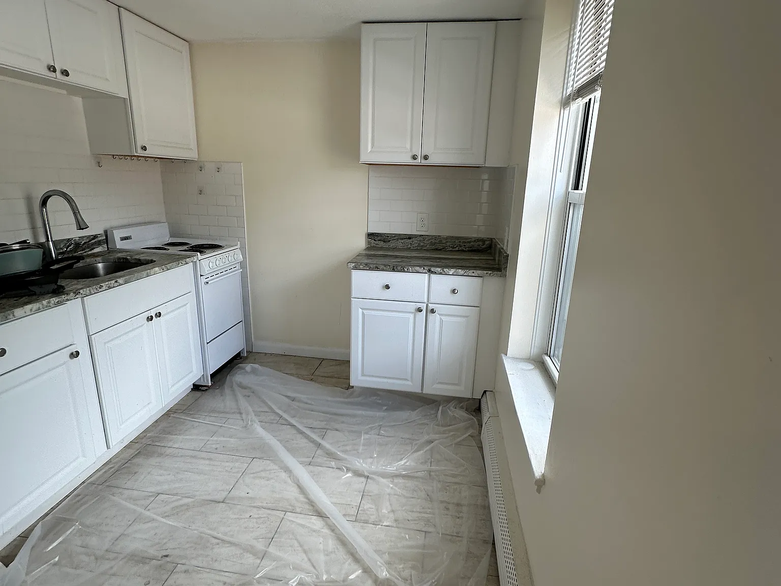 2 bed, 99999 sqft, $2,650 — Photo 2