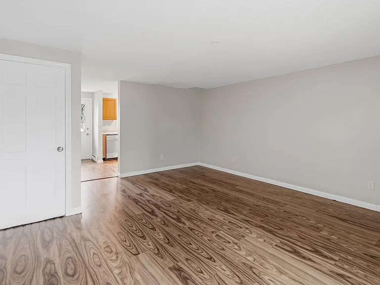 418 Main Street — Photo 7