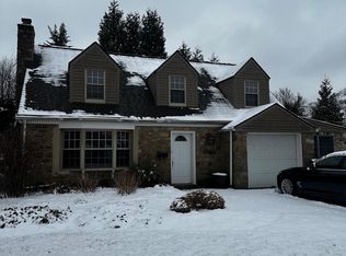 400 Burton Rd, Oreland, PA 19075