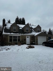 400 Burton Rd, Oreland, PA, 19075