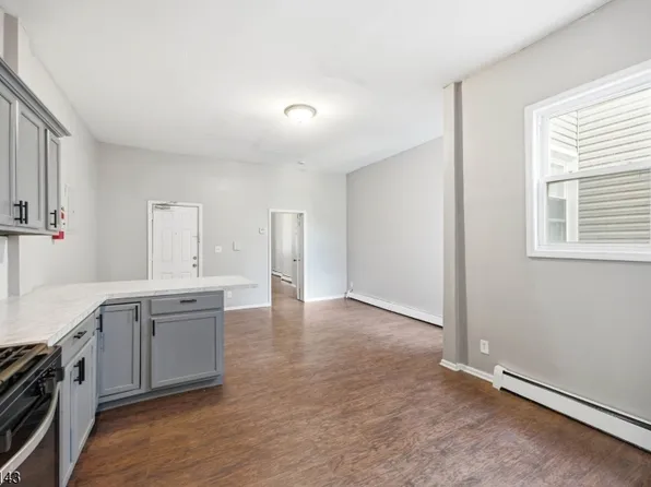 169 Mount Prospect Ave, Newark, NJ 07104