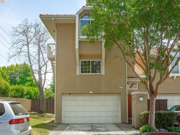 12 Blue Coral Ter, Fremont, CA 94536