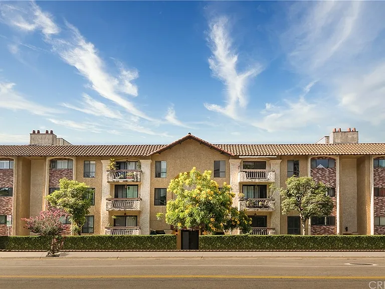 1750 Camino Palmero St #538 — Photo 24