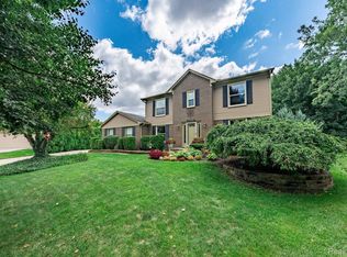 24748 Davenport Ave, Novi, MI