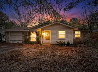 1214 Glenn Dr, Euless, TX 76039