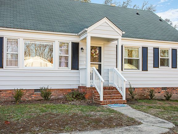 5th image of 9019 Michaux Ln