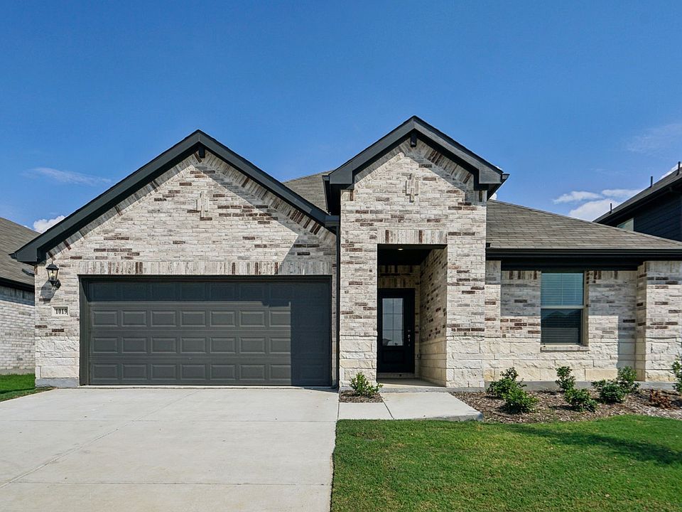 1st image of 1019 Emberwood Dr