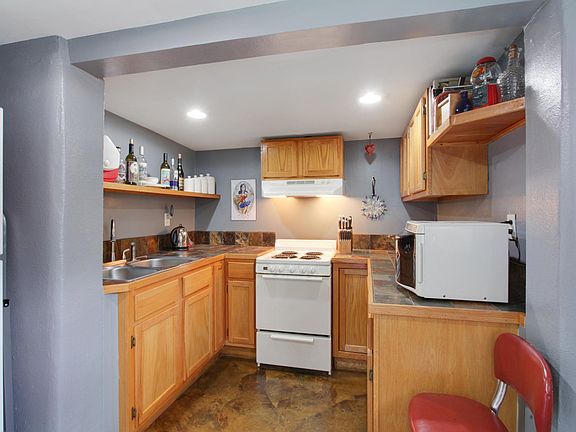 3rd image of 4800 Camp St #101