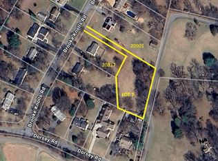 20821 Brooke Knolls Rd, Gaithersburg, MD 20882