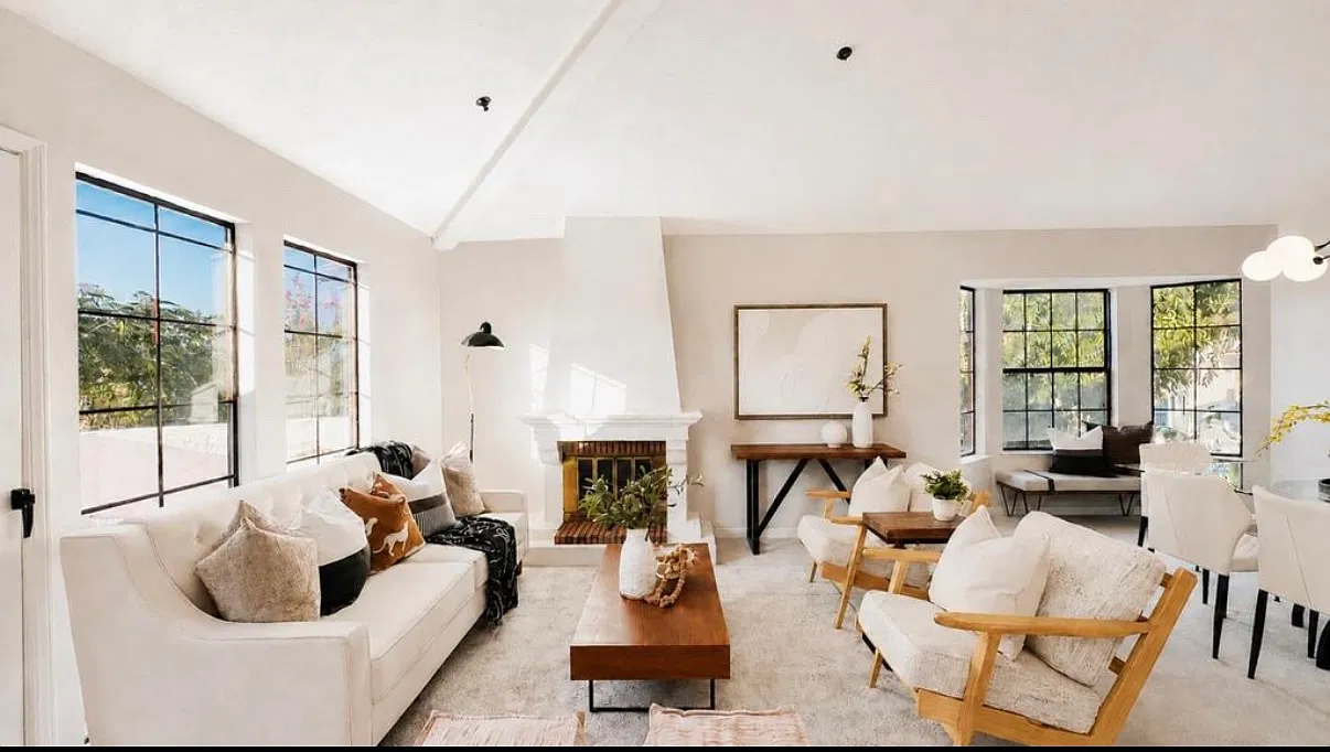 2 bed, 1154 sqft, $4,200 — Photo 1