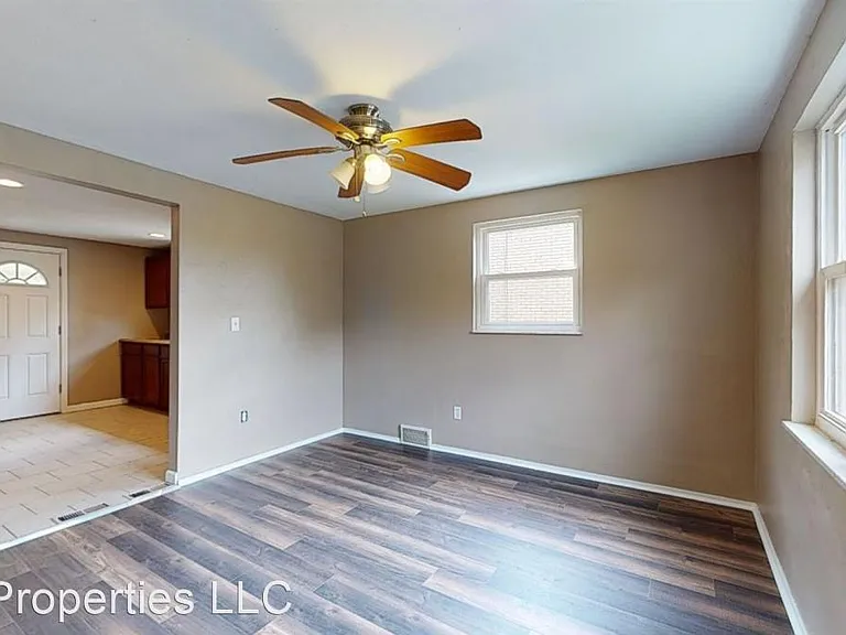 149 Parkwood Rd — Photo 9