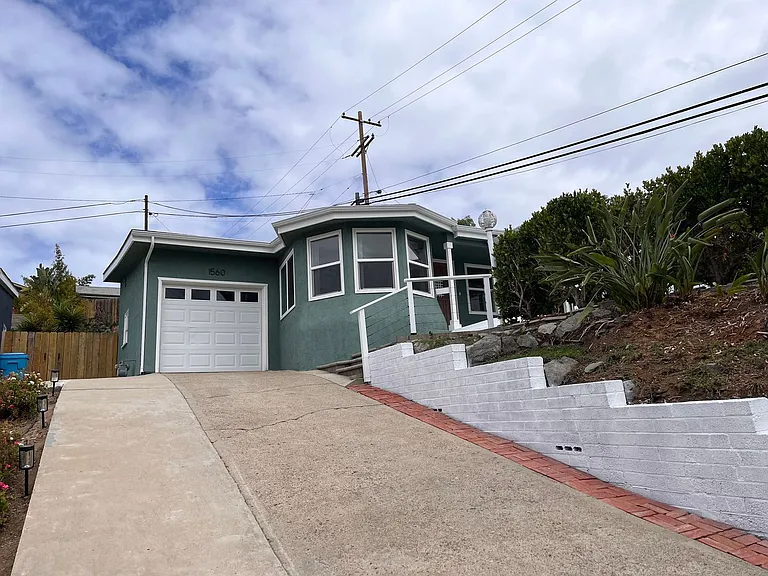 1560 Galveston St — Photo 2