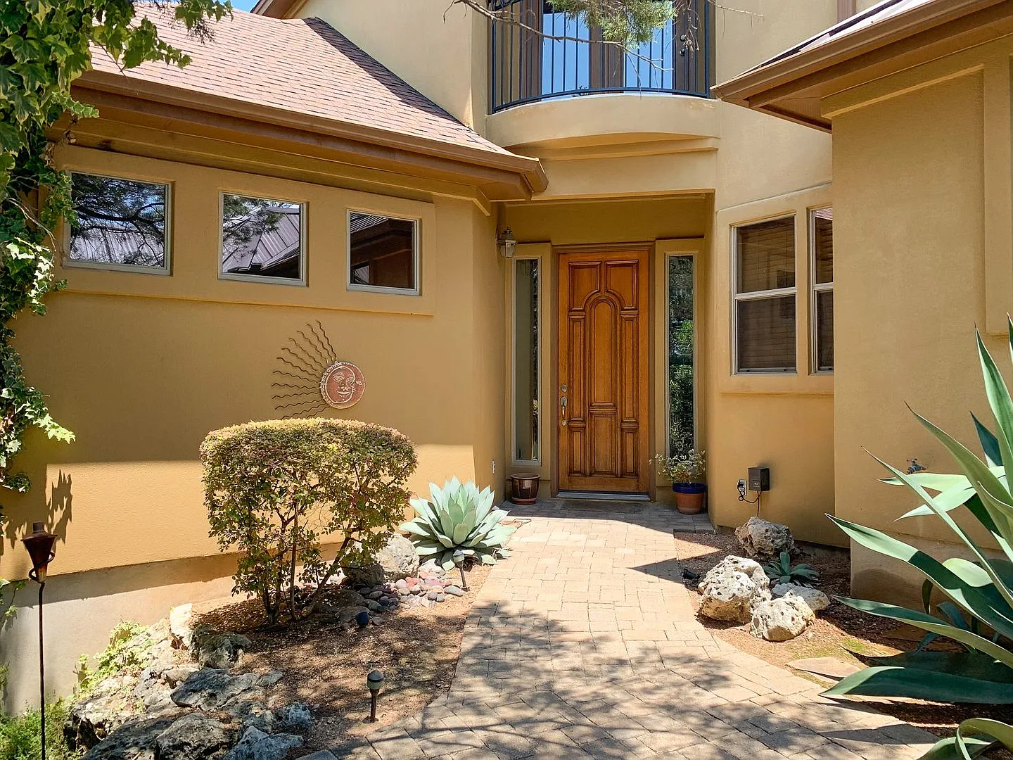 Gorgeous, private retreat tucked away in the desirable Toro Creek community! — Photo 4