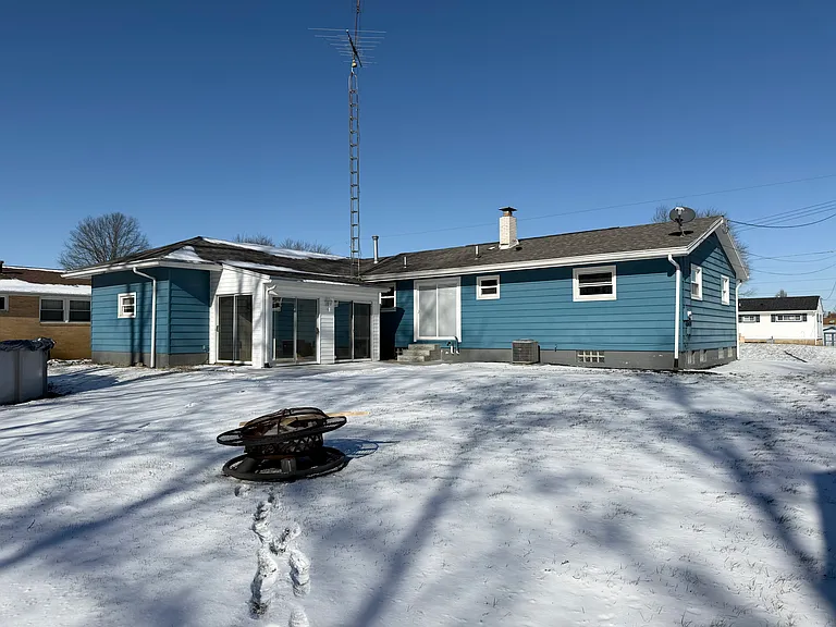 260 Ironwood St SW — Photo 2