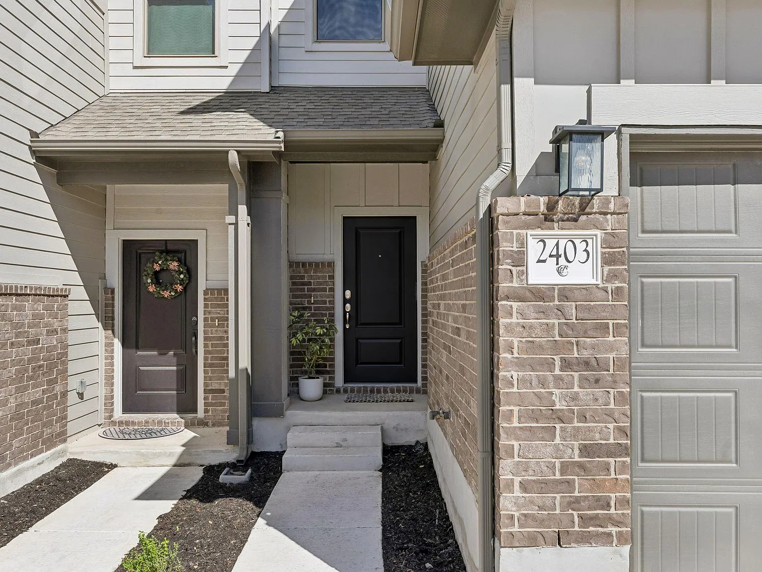 3 bed, 2.5 bath, 1636 sqft, $2,195 — Photo 3