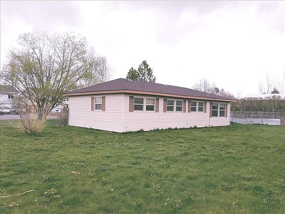3rd image of 360 Meadowlark Dr