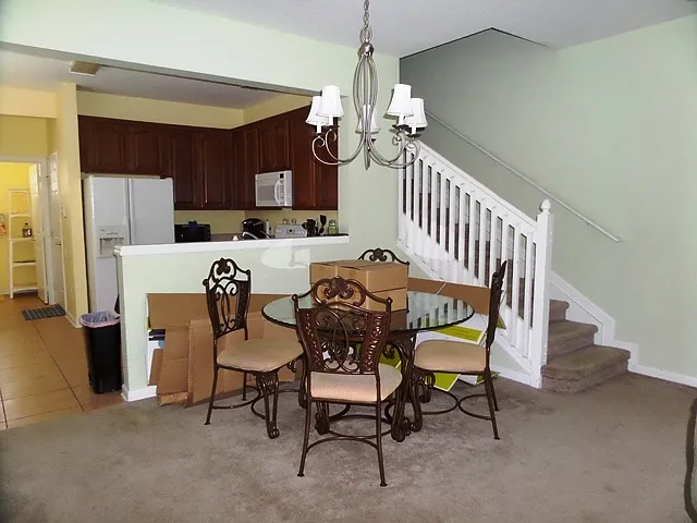 3 bed, 2.5 bath, 1647 sqft, $2,150 — Photo 4