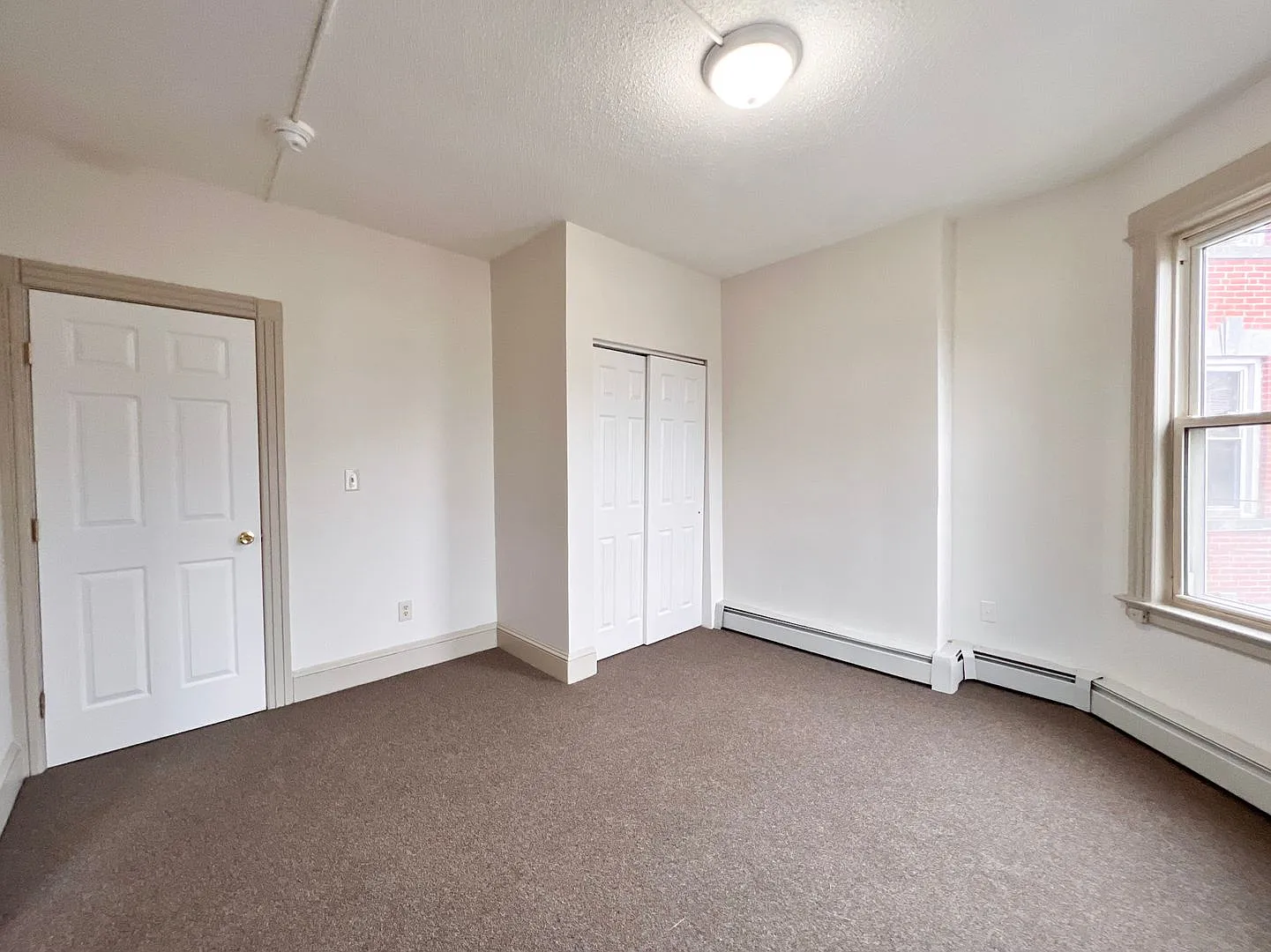 35-37 Bond St / Rosario Properties, LLC — Photo 4