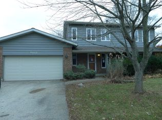 968 Saint Johns Rd, Woodstock, IL 60098