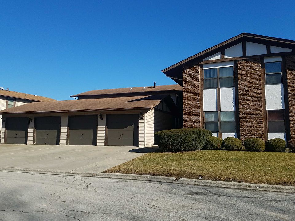 1st image of 19215 Elm Dr