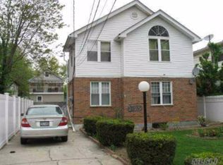 209-51 47th Ave, Flushing, NY 11361