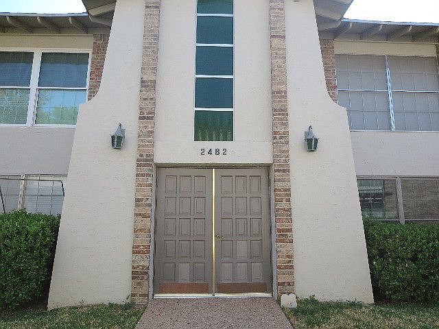 1st image of 2482 University Ave APT A