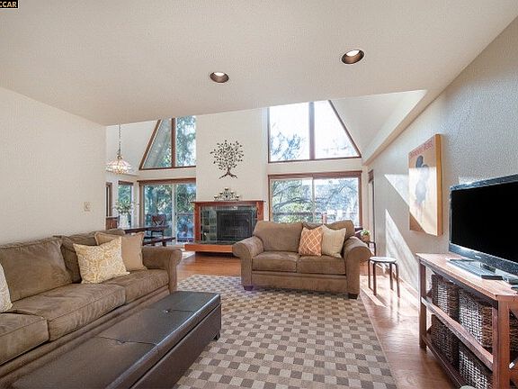 4th image of 860 Sage Dr
