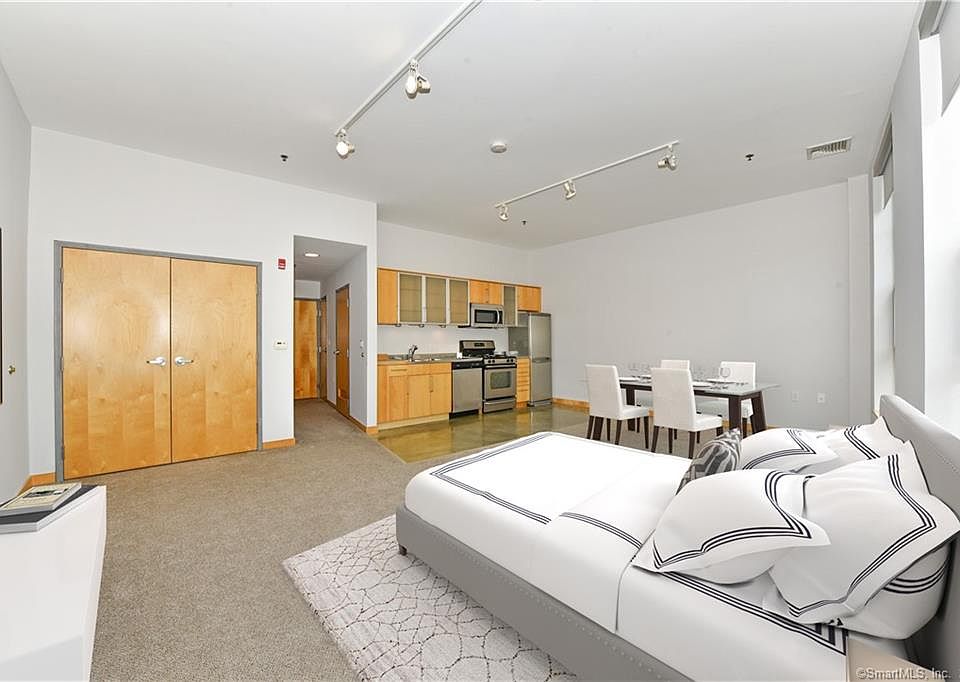 1st image of 10 Ann St APT 207