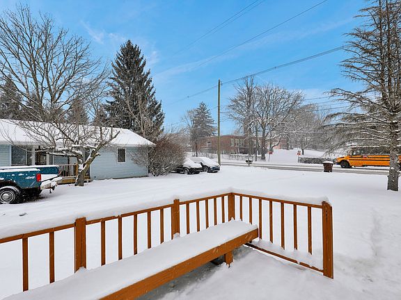 5th image of 1933 E Willard Ave