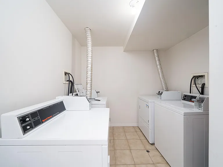 355 W Side Ave #2 — Photo 19
