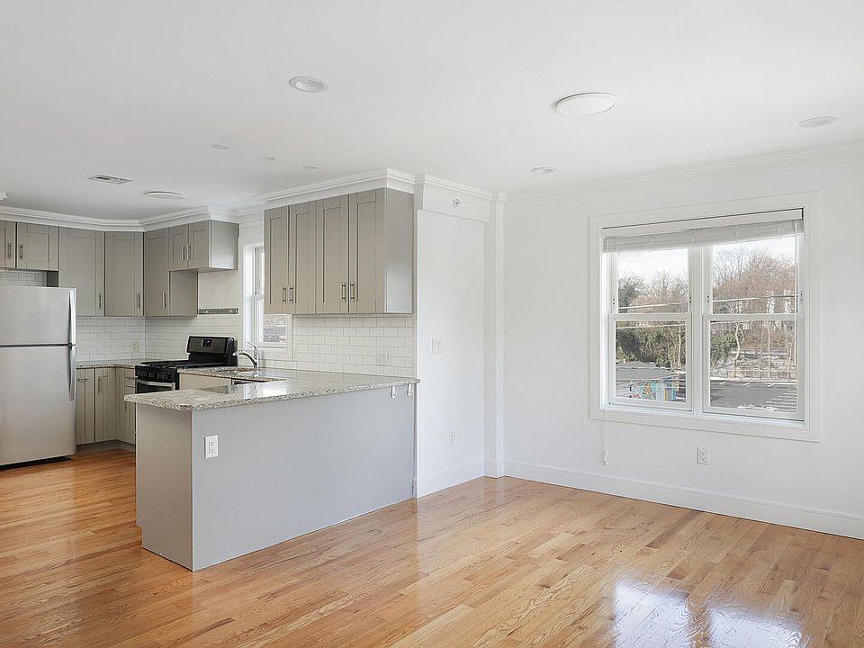 1st image of 352 South Ave W #3