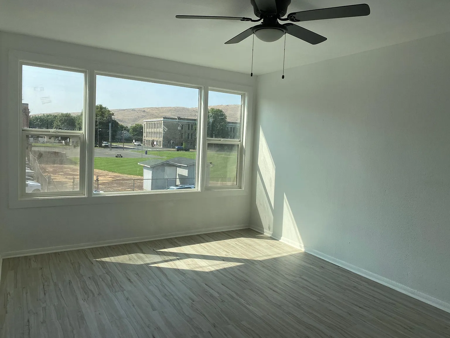 1 bed, 800 sqft, $1,100 — Photo 3