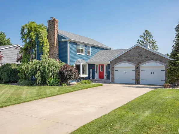 3120 E Lake Dr, Elkhart, IN 46514